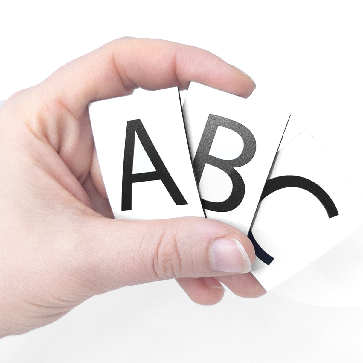 Magnetiske bokstaver A-Å, str. 3x4,5 cm (31 stk.)