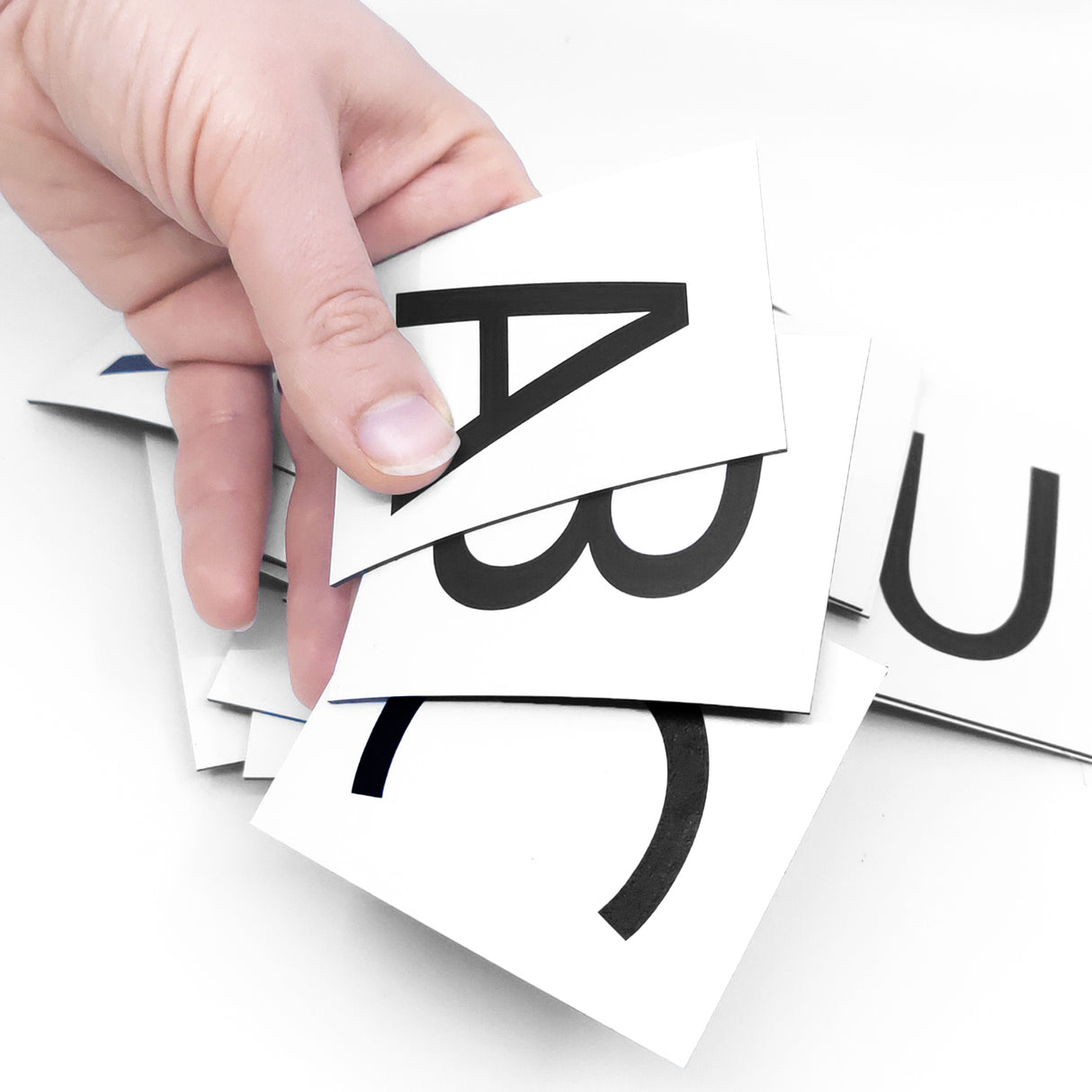 Magnetiske bokstaver A-Å, str. 6x8 cm (31 stk.)