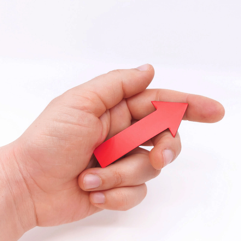 Rød pil 7x3 cm - magnetisk folie