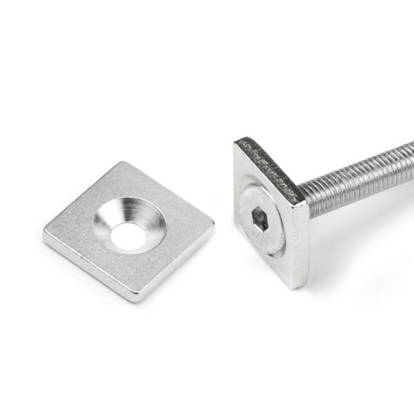 Countersunk metallplate 20x20x3 mm