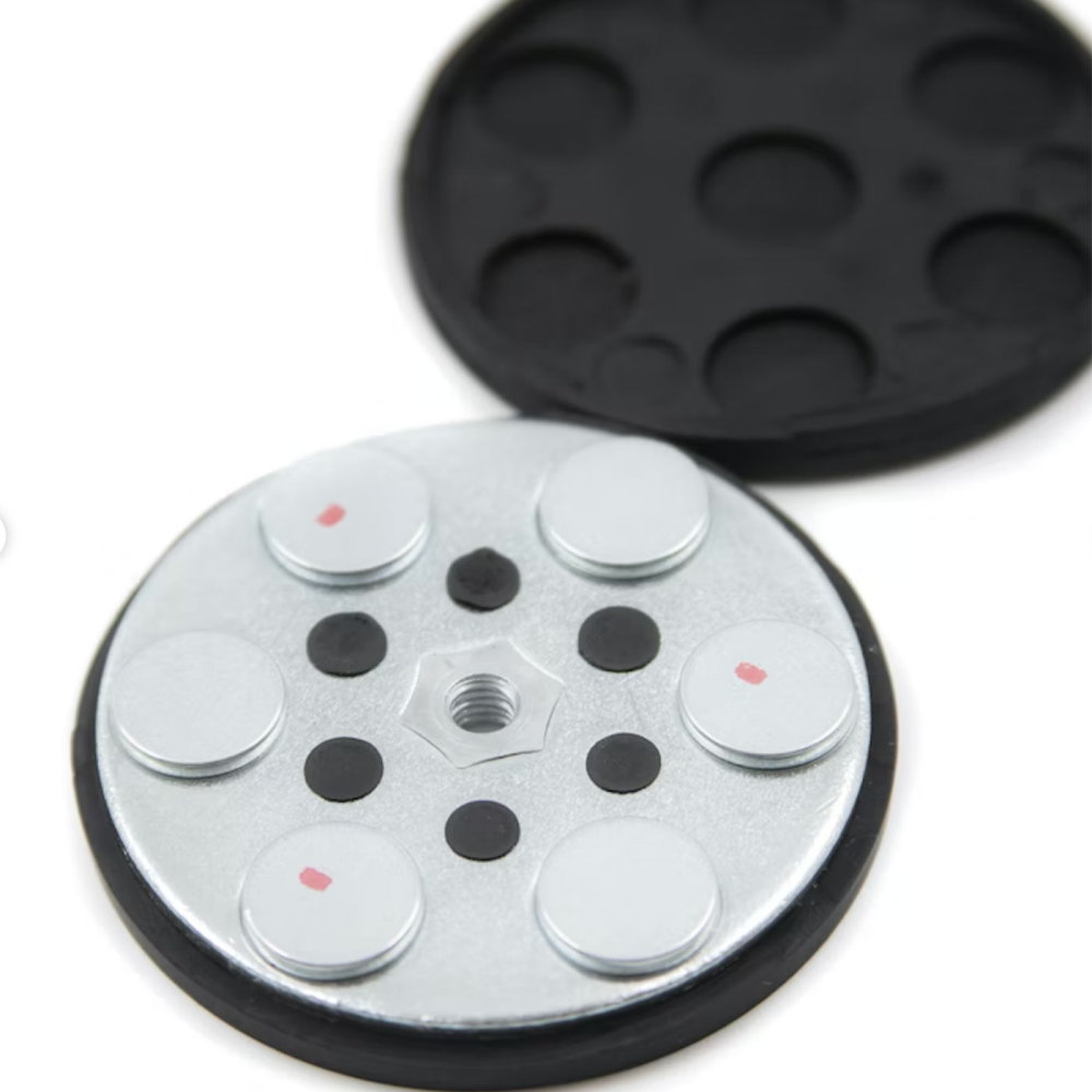 Gummimagnet med innvendig gjenge, Ø66 mm