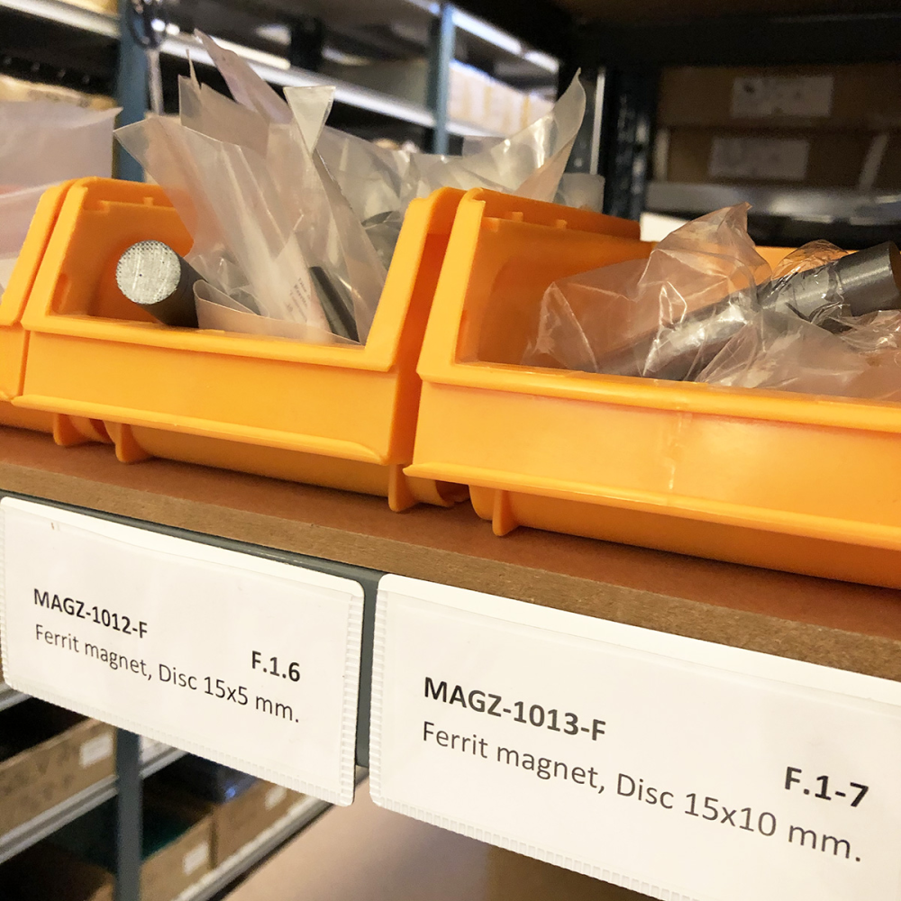 Magnetlomme 11x4,5 cm, Hvit