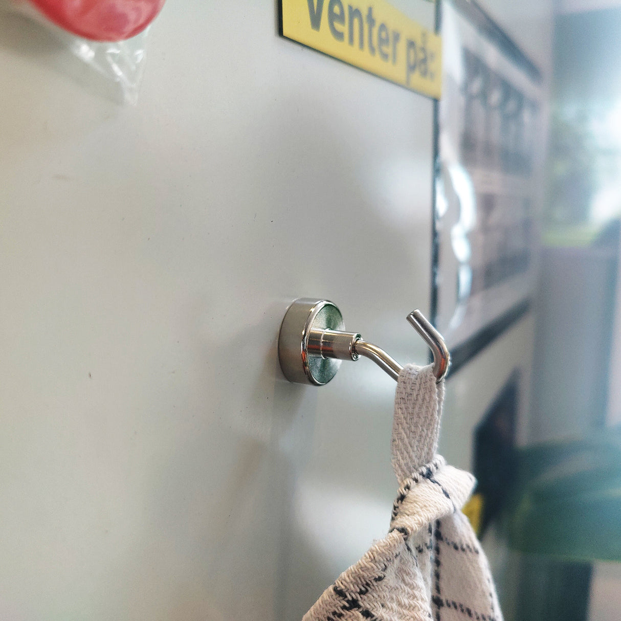 Potmagnet med krok, Ø20 mm