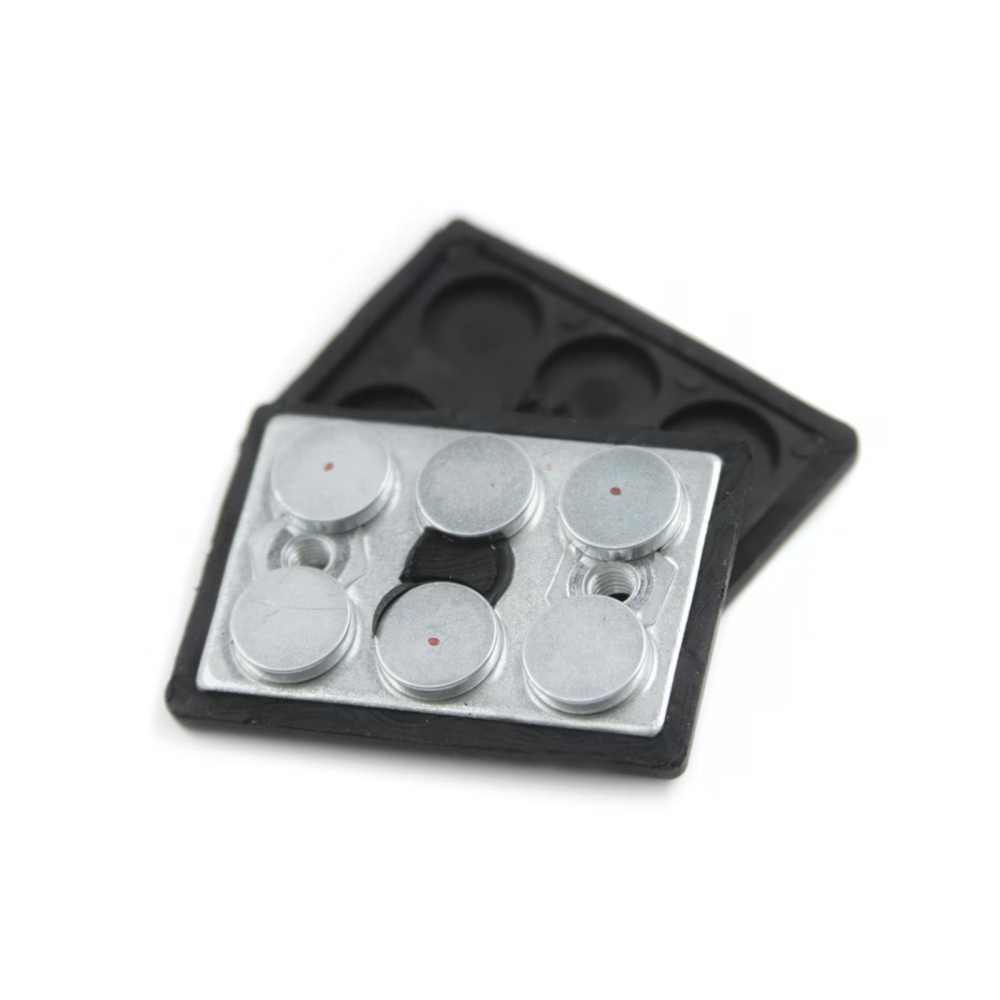 Gummimagnet med innvendig gjenge, 43x31 mm (dobbelt hull)